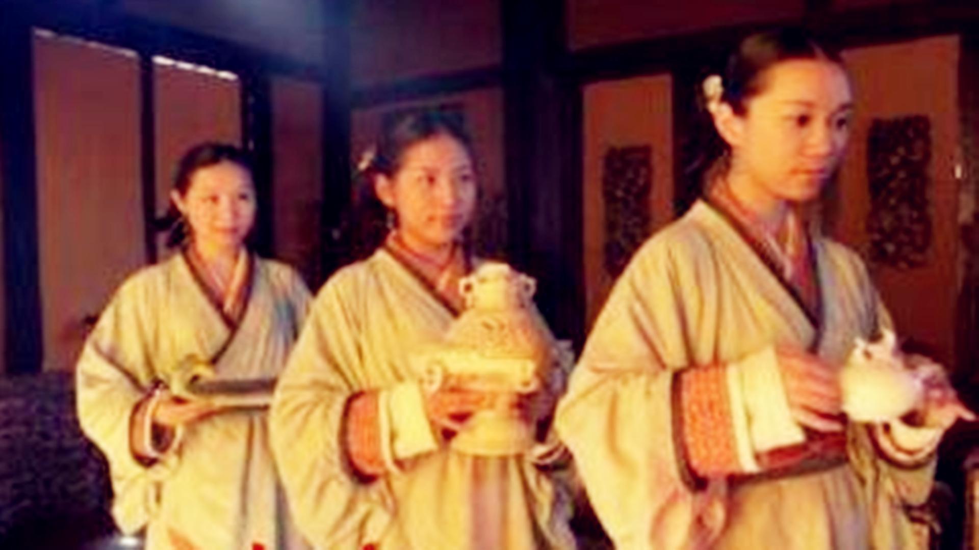 这个皇帝为了长生不老，拼命炼制一种药物，结果自己差点被害死了