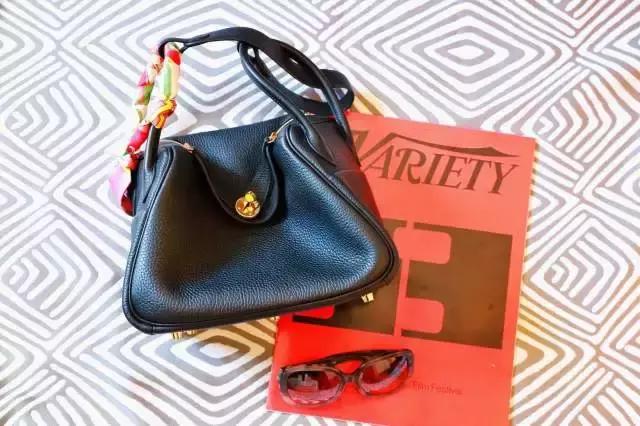 包包中的“黄金尺寸”,绝对是柜子中翻牌率最高的