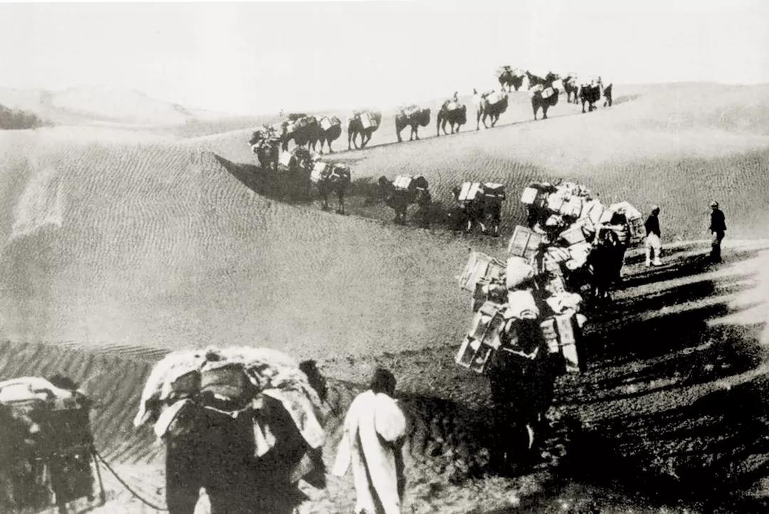 莫高窟不被风沙掩埋的原因,敦煌荒漠