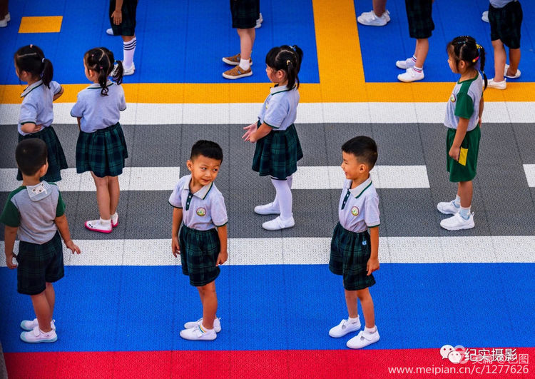 金色童年8张图片,金色的童年相片