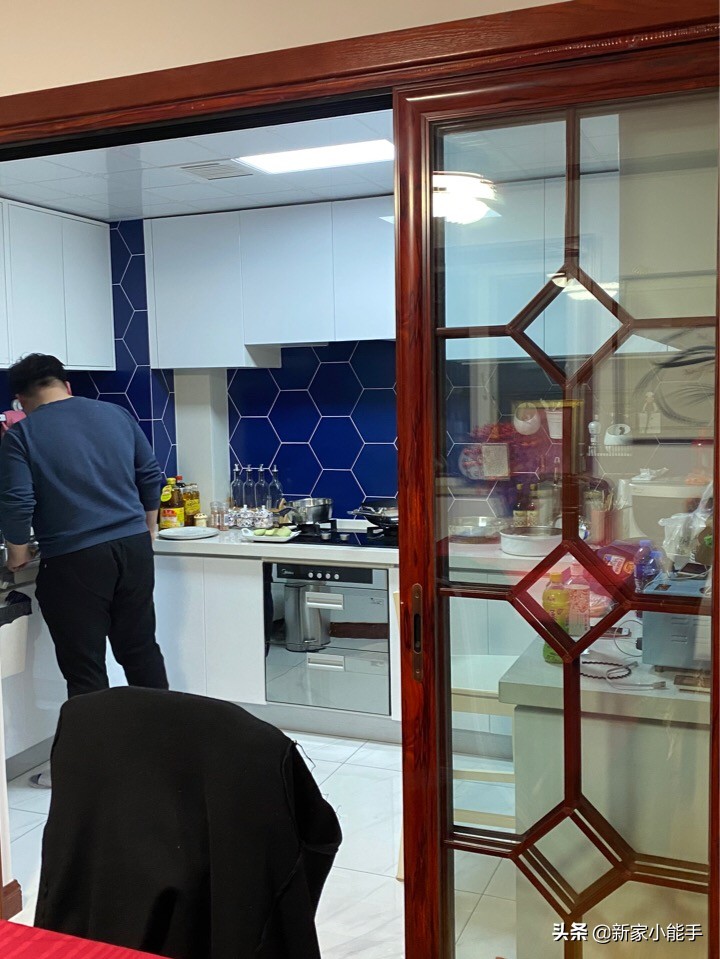 花了一年装修的新中式，效果很漂亮，一家人幸福入住特别高兴