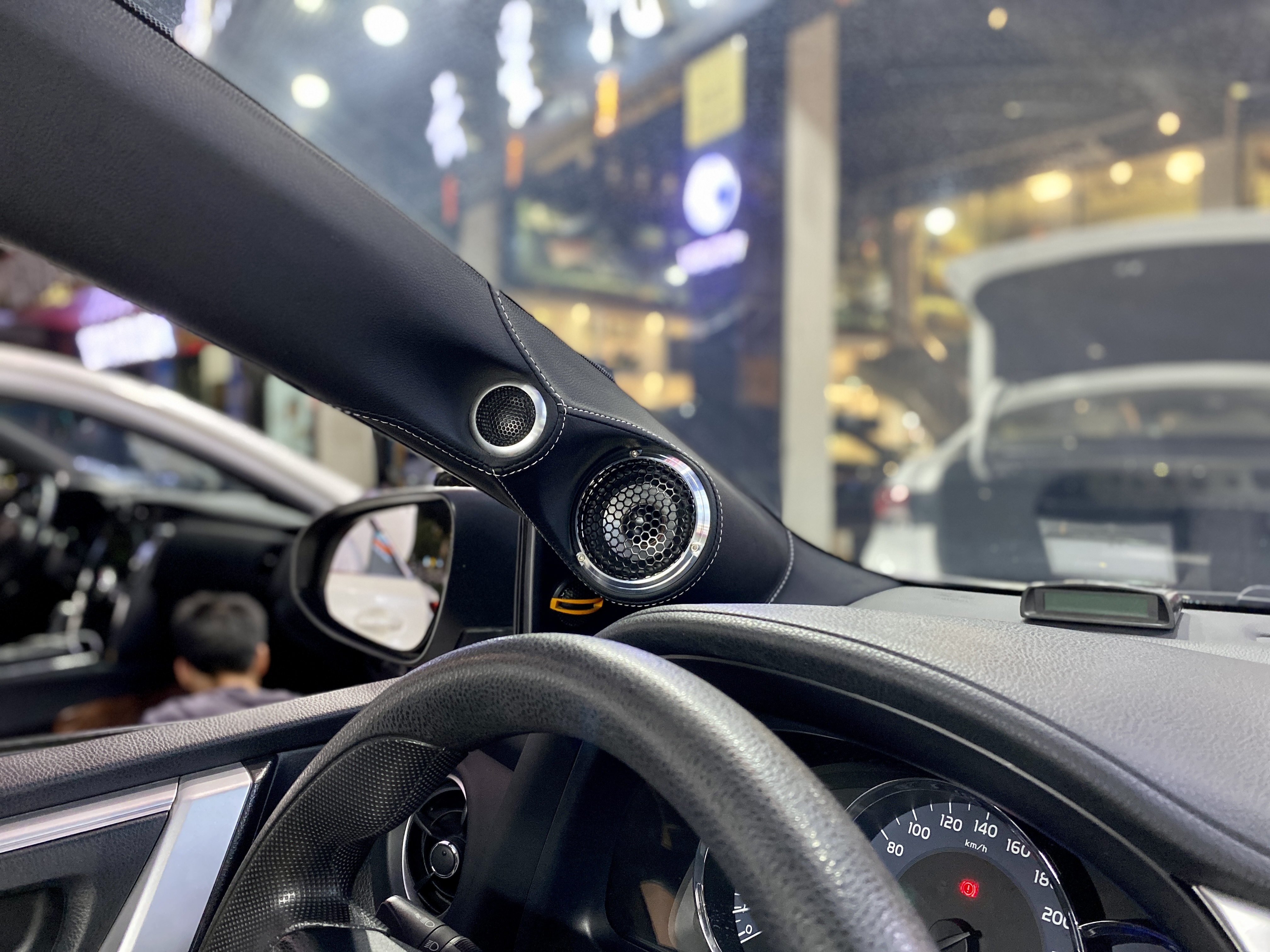 升级雷凌汽车音响多少钱,丰田雷凌升级音响