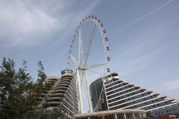 水城之眼摩天轮夜景,东昌湖水城之眼摩天轮