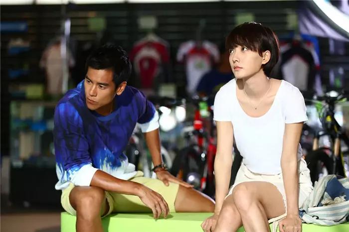 排球有《青春火花》，赛车有《头文字D》，香港体育电影好多经典