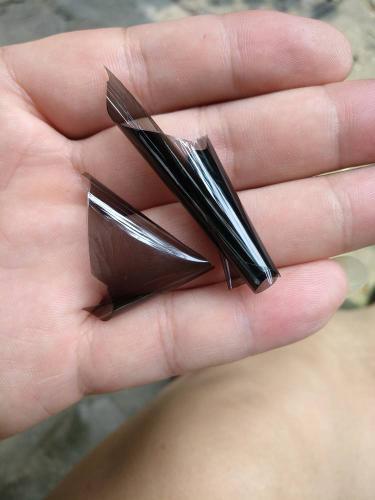 液晶仪表显示一半亮一半很暗,液晶显示屏黑了一块