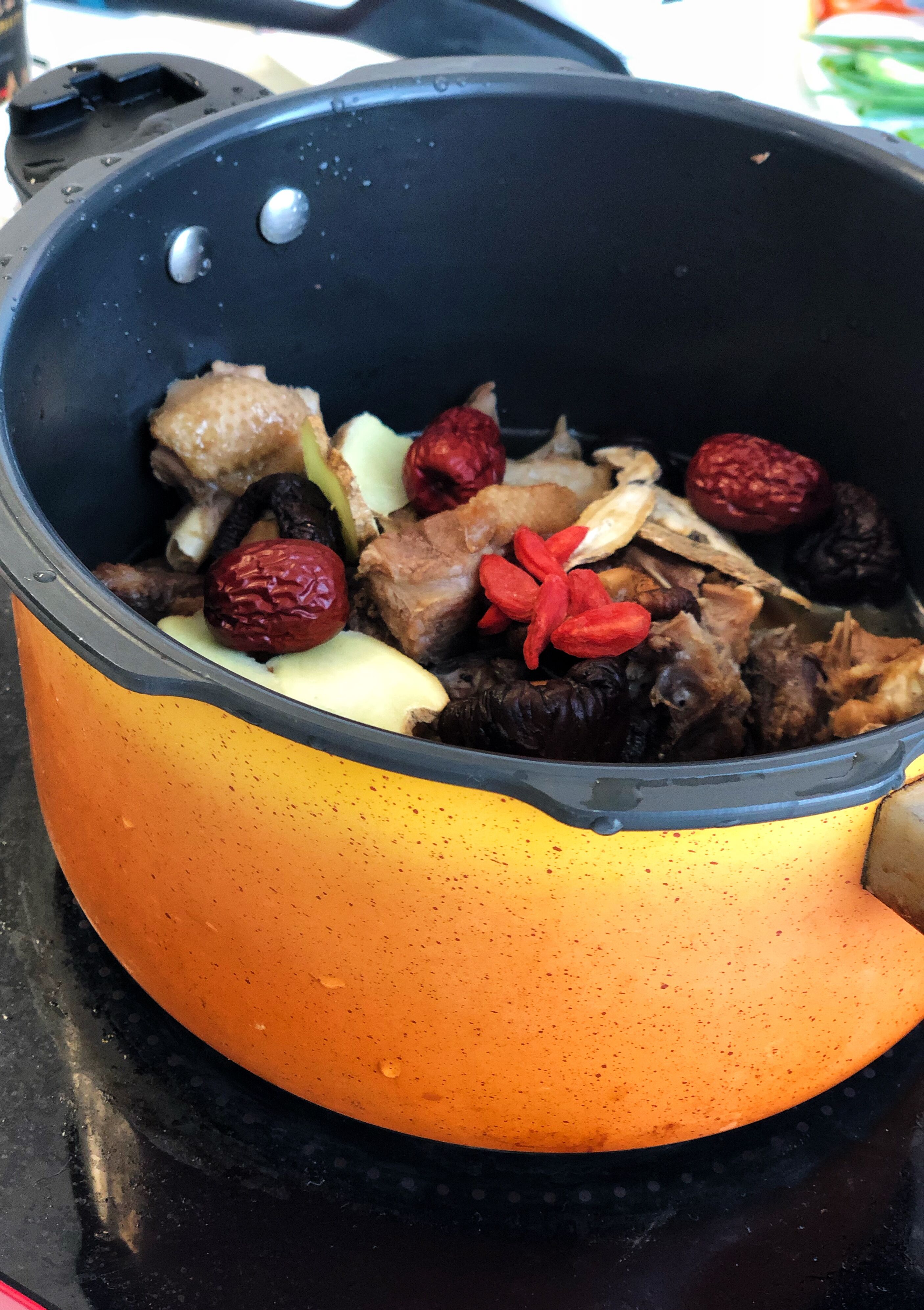 怎么焖鸭又香又好吃,好吃又简单的不可思议的香焖鸭