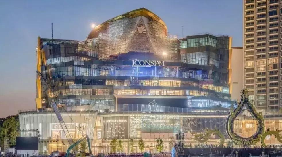 购物中心吸引人的特色,最有特色的购物中心大厅