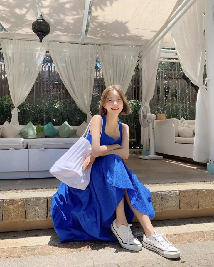 匡威格子鞋子怎么搭配裤子,匡威的鞋如何搭配裙子好看