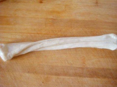 油条酥脆是多放小苏打还是明矾,炸油条是放膨松剂还是放明矾好