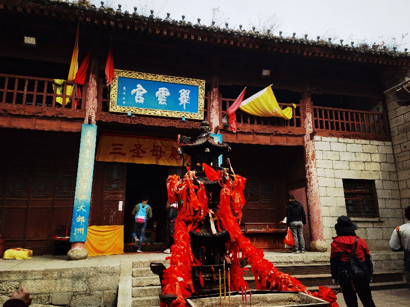 华山的五座峰分别可以干什么,华山一日游登山攻略图片简单