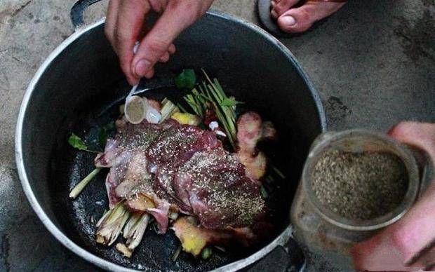 有人说中国人不吃肉怎么回答,中国人号称什么都吃为何不吃猫