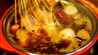 自助旋转小火锅想吃就来这家,打卡旋转小火锅