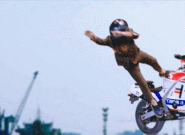 中国电视剧特效退化史:AI换头没《西游记》逼真,投资4亿效果5毛