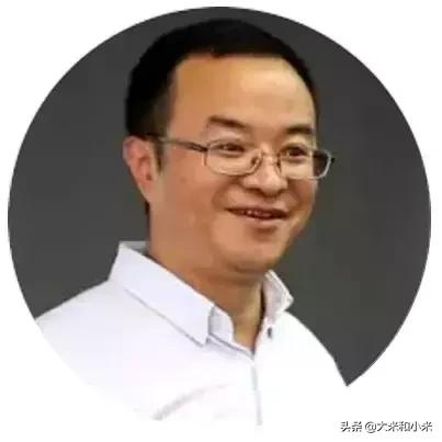 郭延庆和邹小兵到底谁好一点,邹小兵挂号费为啥那么贵