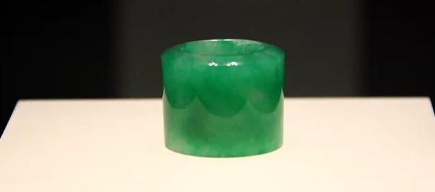 翡翠也能像钻石一样人工合成,钻石都可以人工合成翡翠也可以吗