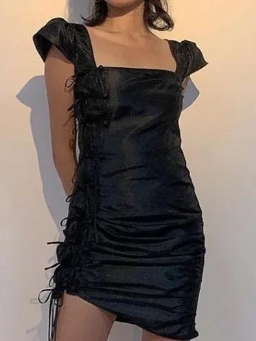 BM风卷土重来，美式街头+复古英伦的风俘获万千少女们的心