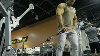 手臂增粗计划练几组,最有效最快增粗手臂的锻炼方法