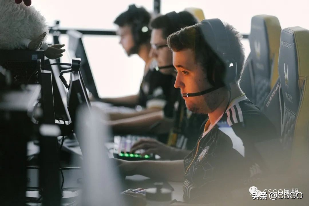CSGO选手九月红黑榜：G2上榜三人，比NaVi和小蜜蜂加起来都多