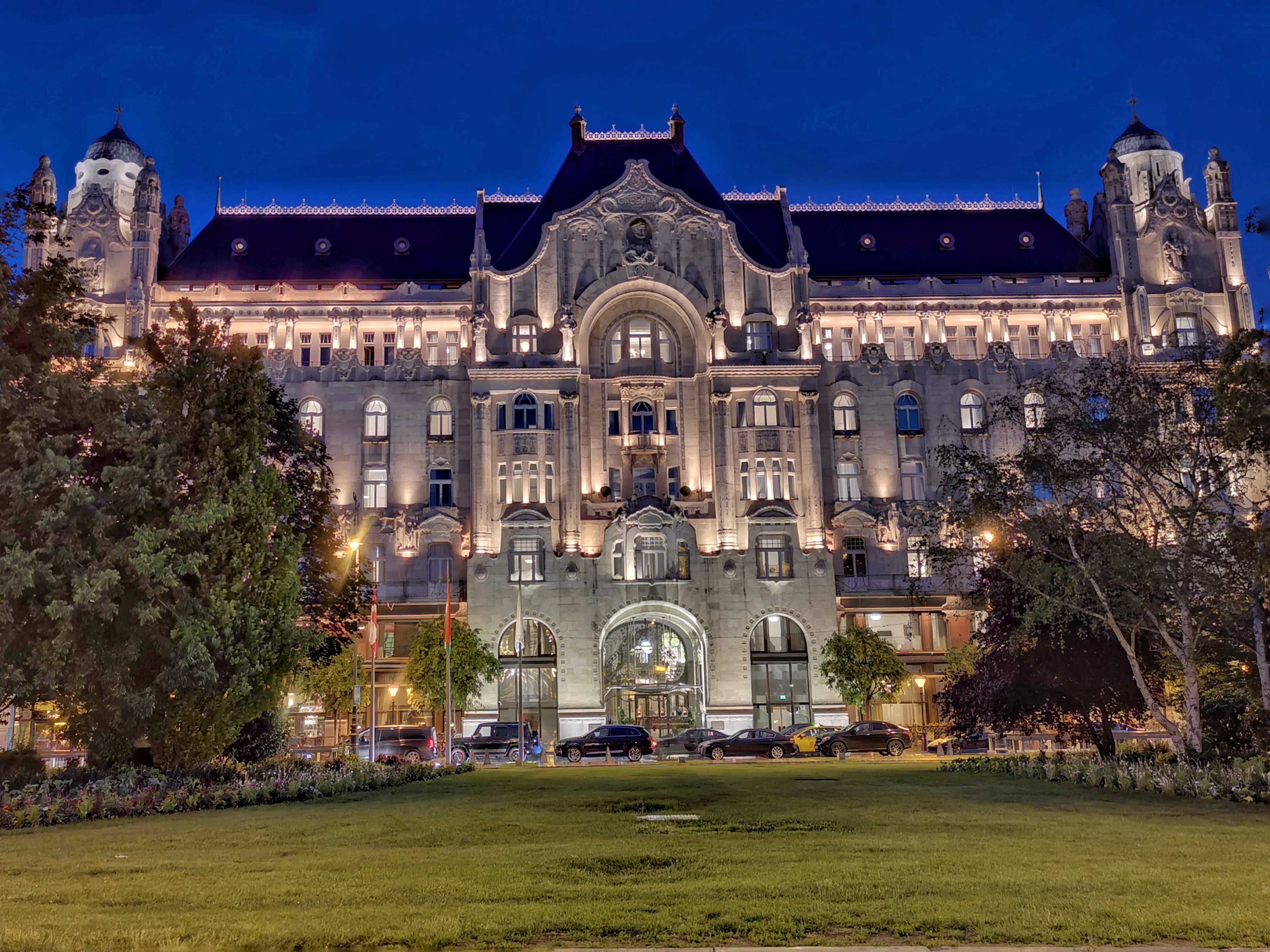 东欧奢侈品购物攻略,东欧机票攻略