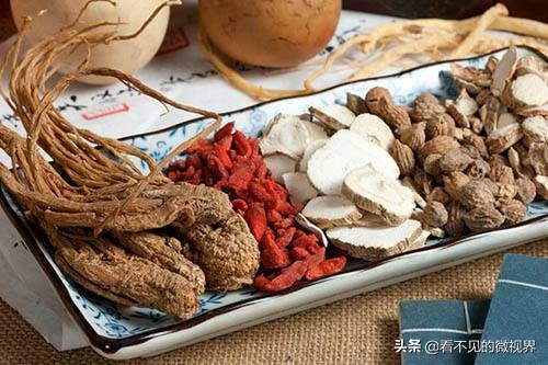 无抗养殖//益生菌发酵中药用在猪牛羊鸡养殖生产中有哪些优势？