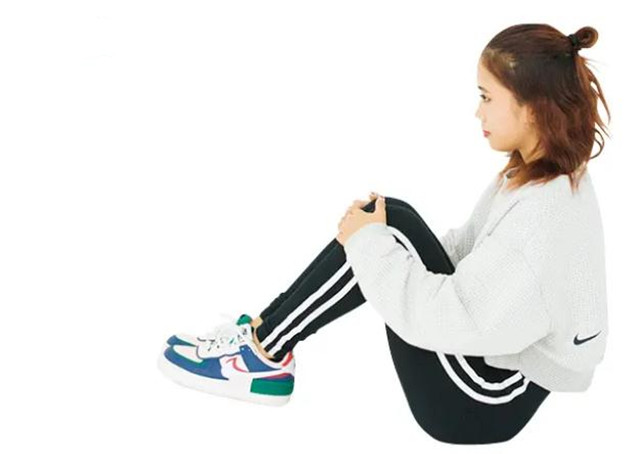 日本美女太厉害,教你不用器具在家练习,肌肉锻炼和排毒运动!