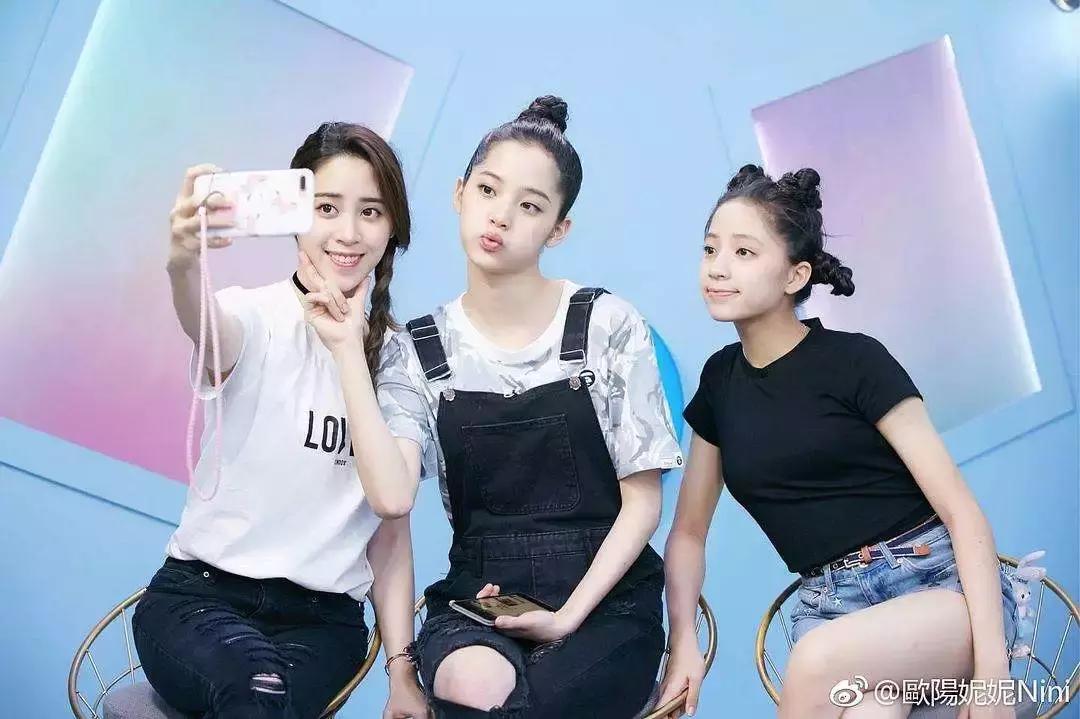 欧阳娜娜三姐妹颜值相差,欧阳娜娜三姐妹年龄从大到小