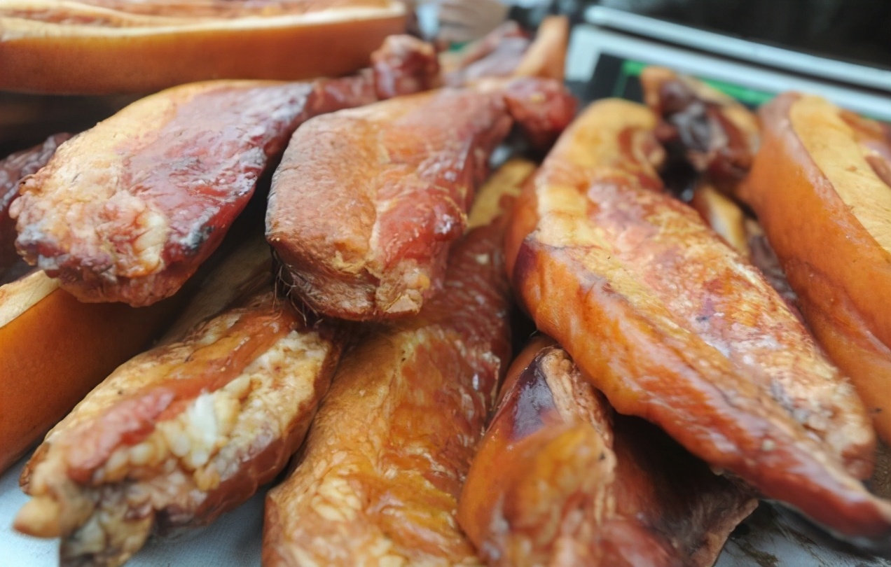 腌腊肉不要只加盐,纯盐腌腊肉的正确方法