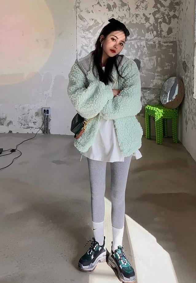 “鲨鱼皮打*裤底**”能这么火，原来是有原因的，肥肉一下子就不见了