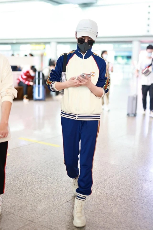 吴京看不上谢楠,吴京谢楠最新发型