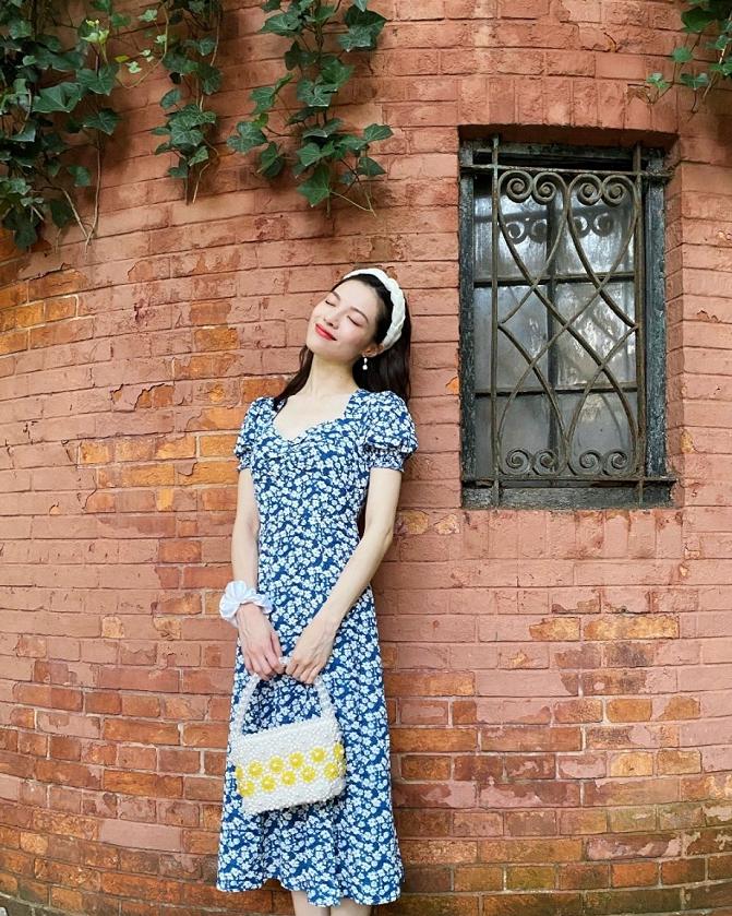 旺夫女人超美连衣裙,减龄不露腿穿搭连衣裙