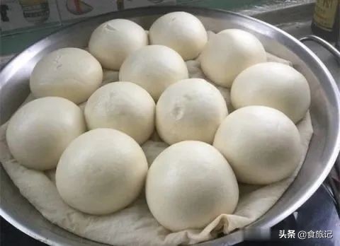 为什么中国人那么喜欢做饭,普通面粉做面包为什么像馒头