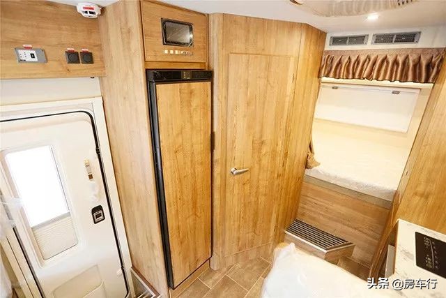 5.18上海房车展：弗瑞德姆锐畅版TIC-611X房车，滨海的魅力之夏