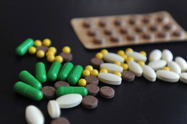 治疗风湿关节炎泡药酒伤肝吗,治疗类风湿性关节炎药不伤肝