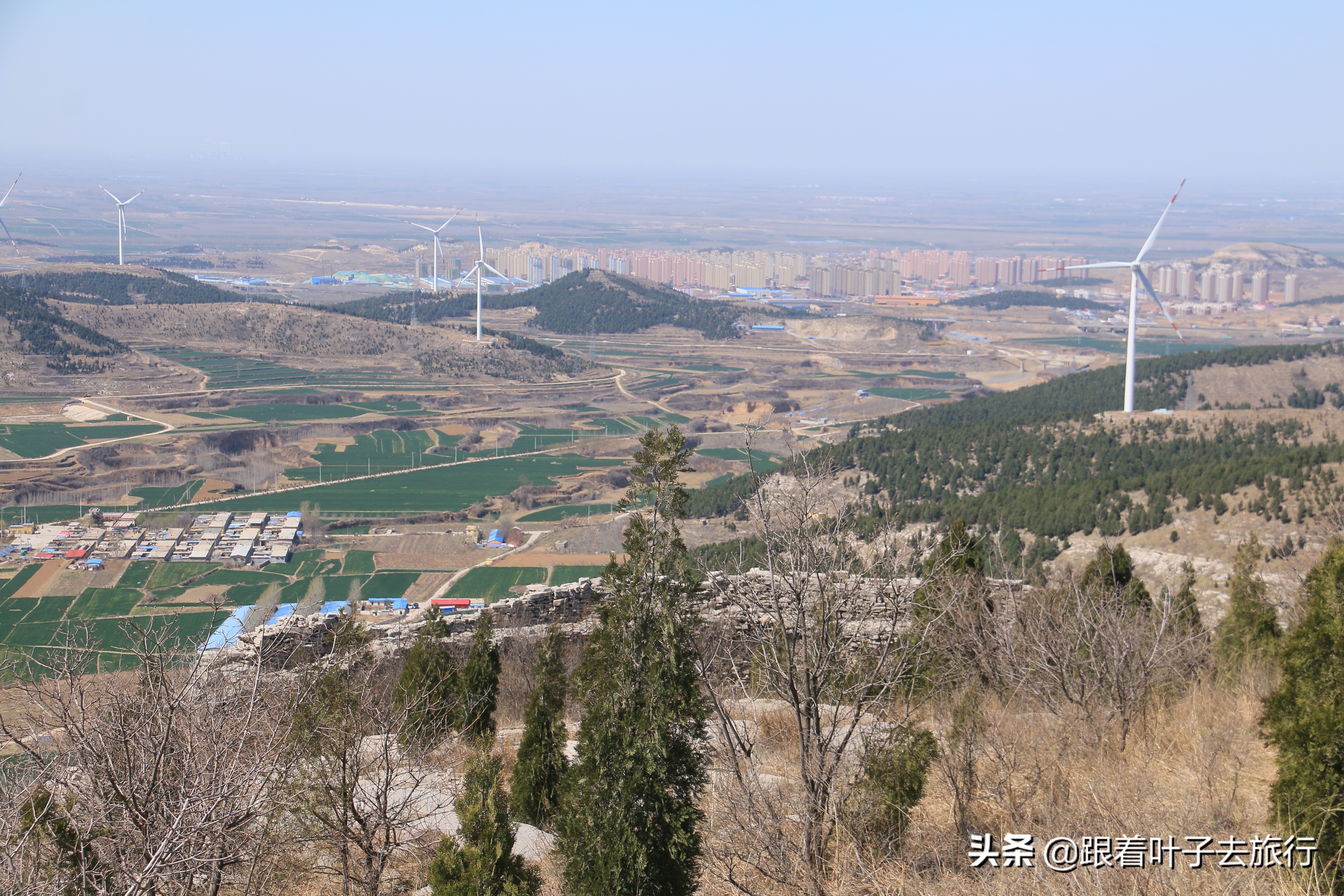 济南大山上发现一个石屋,济南长清梯子山