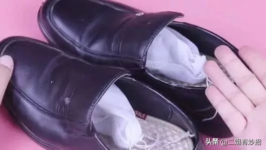 鞋子发臭怎么办？教你五招除鞋臭，脱鞋再也不尴尬