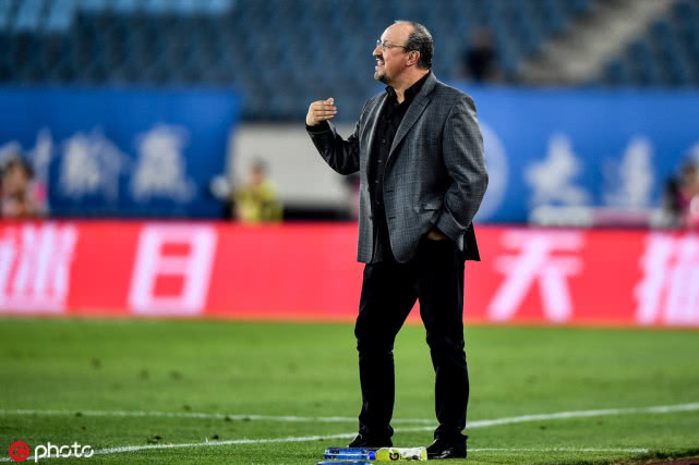 深度分析▎大连人中超之路，战术大师贝尼特斯重启4231阵型