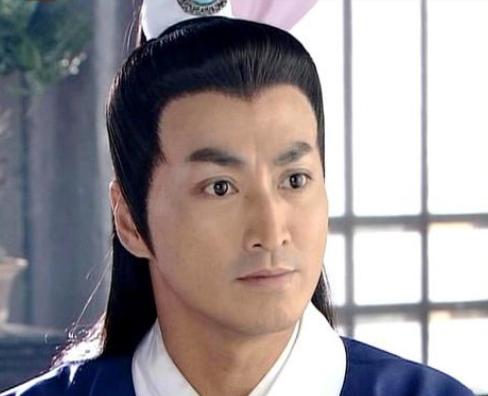 展昭何家劲被关押,展昭为救包拯闯禁宫