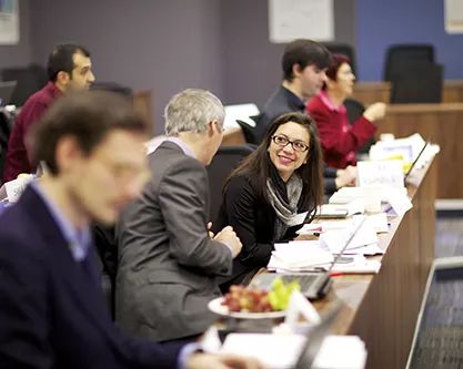 浼︽暒鍩庡競澶у浠嬬粛,鑻卞浗浼︽暒鍩庡競澶у浠嬬粛