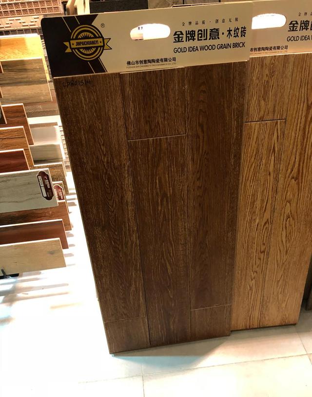 被装修师傅吐槽木纹砖,为什么设计师推荐鱼骨木纹砖