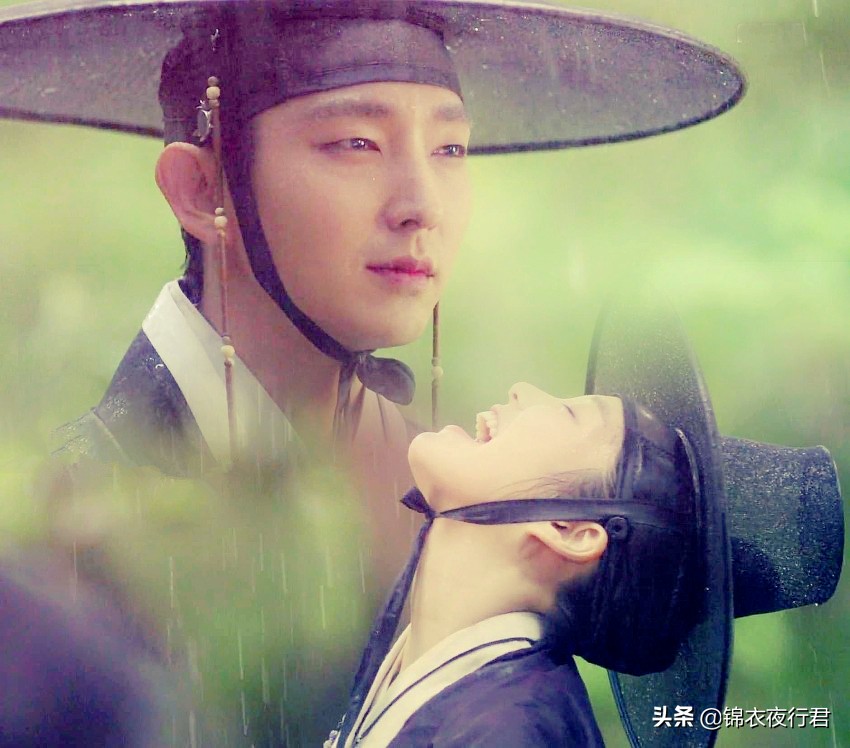 耳听爱情歌曲,耳听爱情铃声