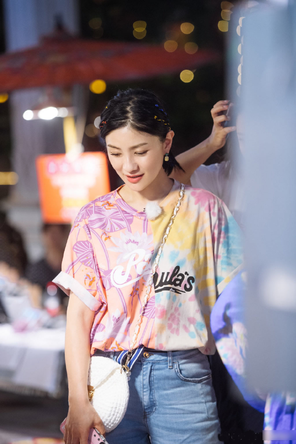 胡可穿衣搭配图,44岁胡可穿娃娃连衣裙配小白鞋