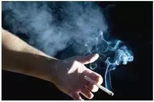 高血压昏迷不醒怎么急救,45岁男子突然晕倒2小时后离世