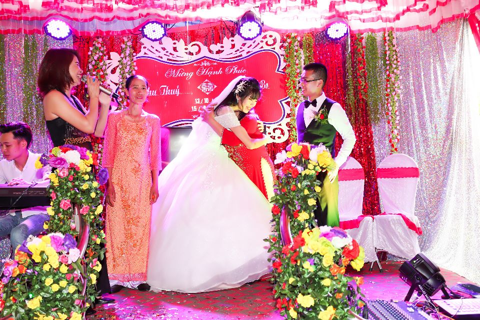 娶越南媳妇需要办什么手续,中国娶越南的媳妇需要办哪些证件