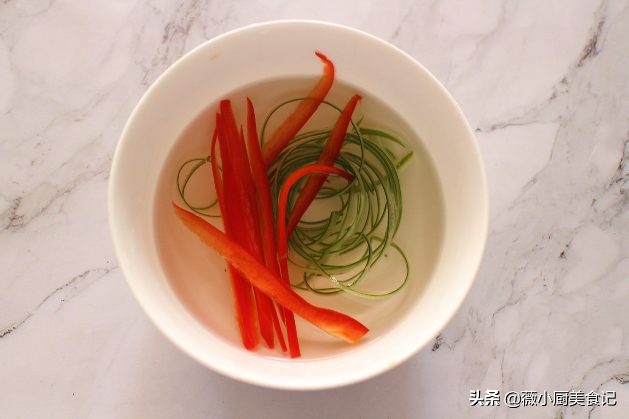 怎样蒸鱼不腥又好吃,蒸鱼怎样做才嫩而且好吃