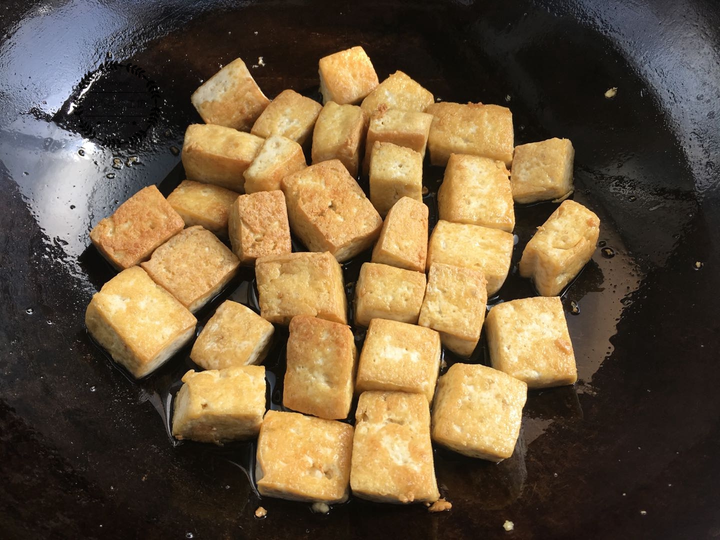 炒豆腐先放豆瓣酱还是豆腐,豆腐怎么炒不碎入味