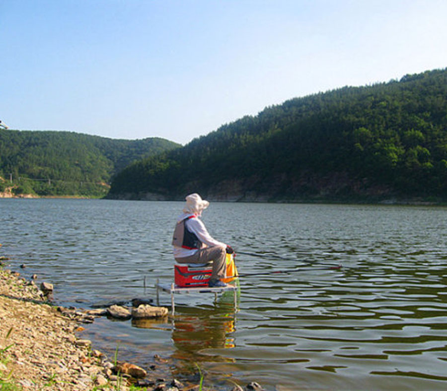 钓白条怎么防止鱼吞钩,白条闹窝对付办法
