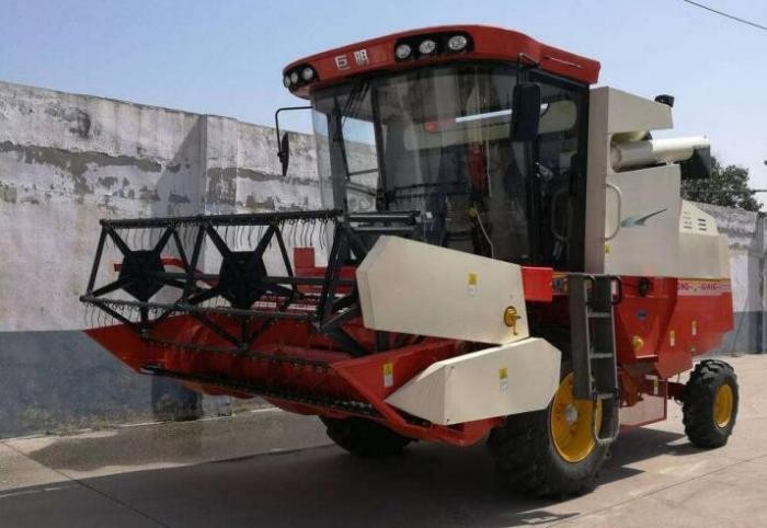 2024款最新联合收割机价格表,38马力小型联合收割机多少钱一台