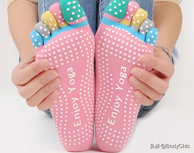 要过年了，晒晒自己在淘宝买的无用品！