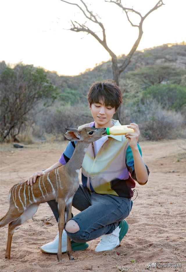 少年感十足的衬衫怎么穿,女生衬衫推荐学生党怎么穿