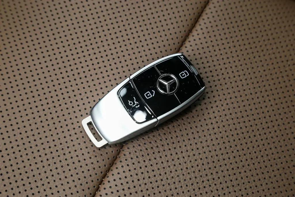 奔驰E级到底有多火？月销超过2万辆，足以说明一切